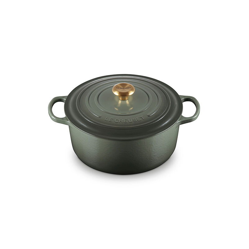 Signature Round Dutch Oven