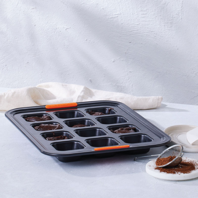 Non-stick Metal Bakeware 12-Cup Brownie Pan - Image 2