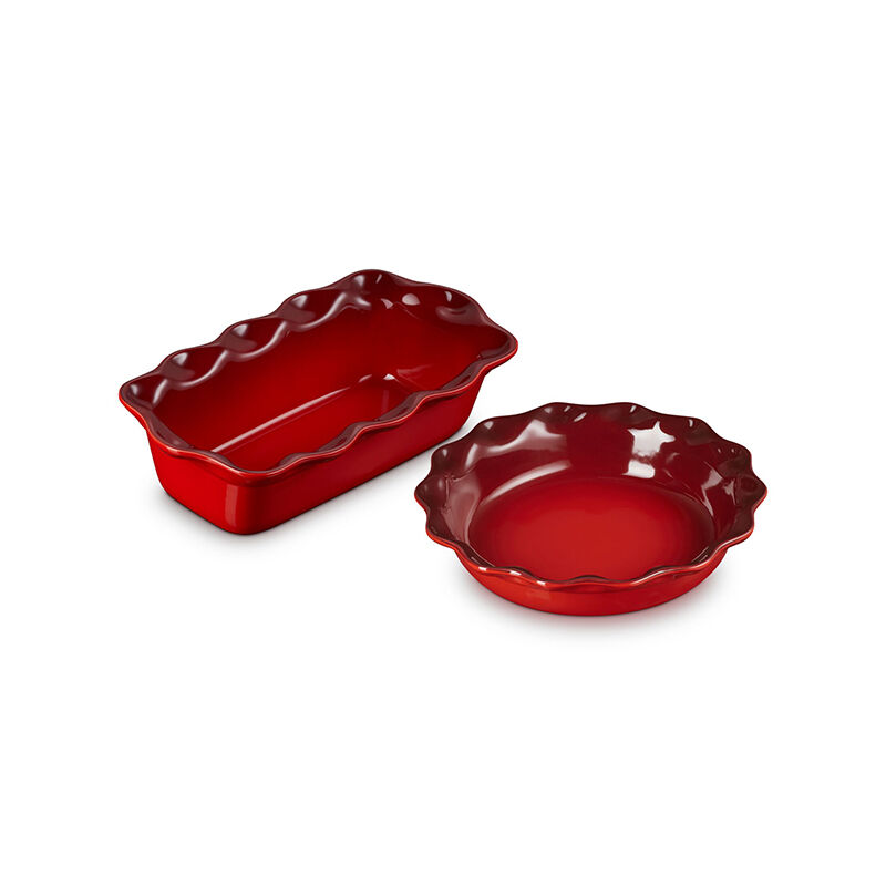 Heritage Pie Dish and Fluted Loaf Pan Set - Image 2