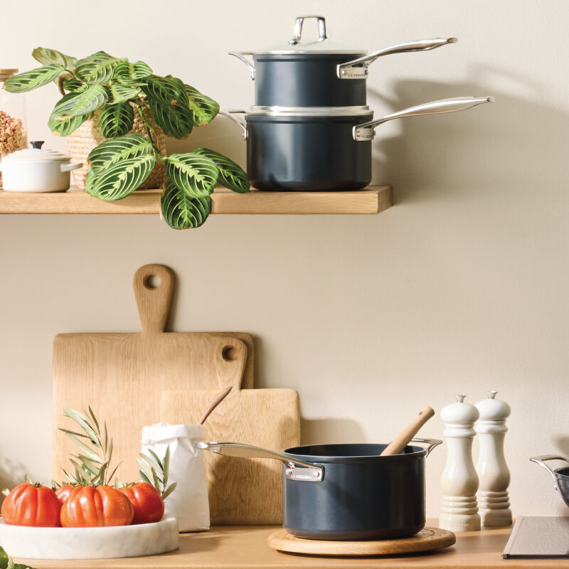 Essential Non-stick Ceramic Saucepan with Glass Lid - Image 2