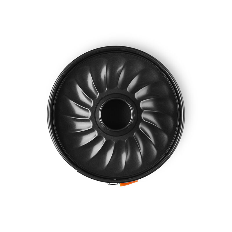 Non-stick Metal Bakeware Fluted Springform Pan with Funnel - Image 10