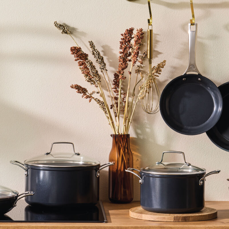 Essential Non-stick Ceramic Stockpot with Glass Lid - Image 2