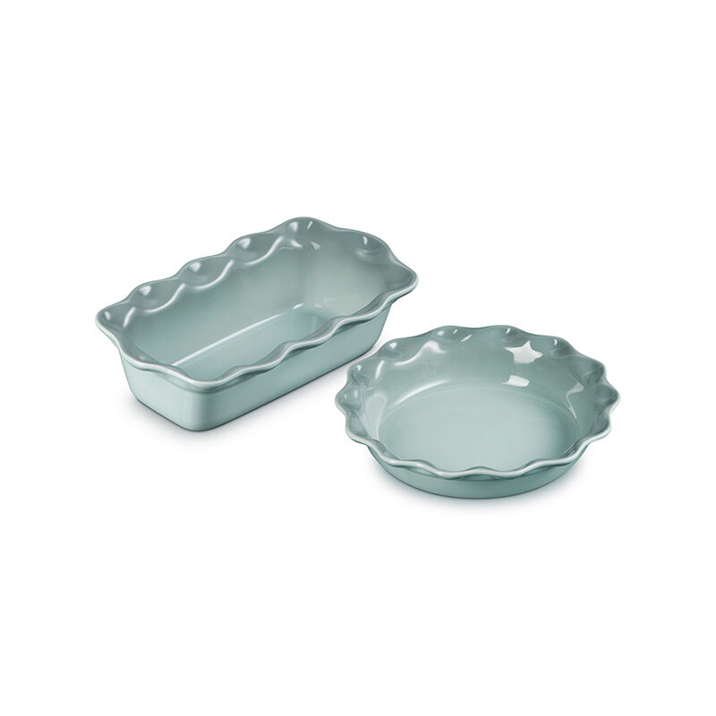 Heritage Pie Dish and Fluted Loaf Pan Set